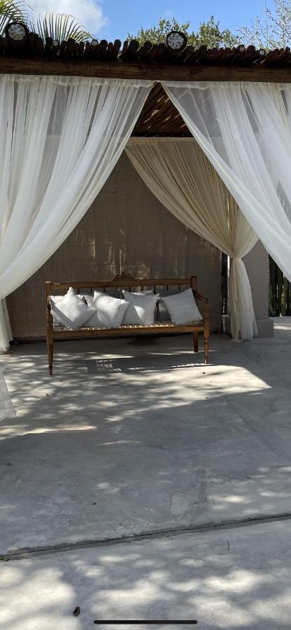 Wild Goose Hotel Марлот Парк Екстериор снимка